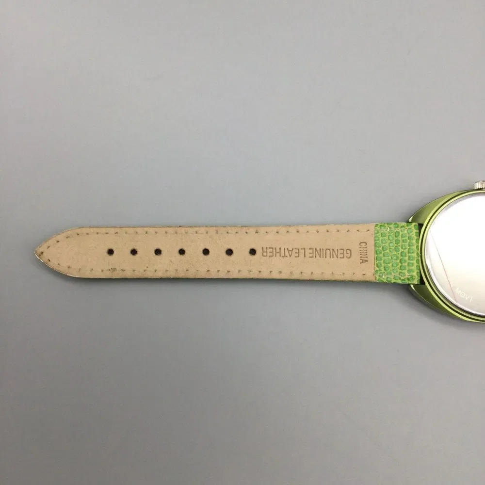 Joan Rivers Watch Women 40mm Silver Tone Green Leather Band New Battery - Picture 10 of 13